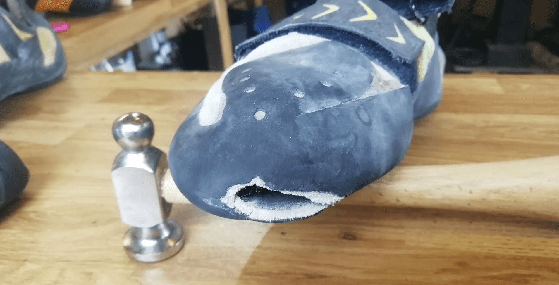 It's too late – image 1